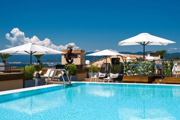 Rooftop pool of Hôtel de Paris in Saint-Tropez.