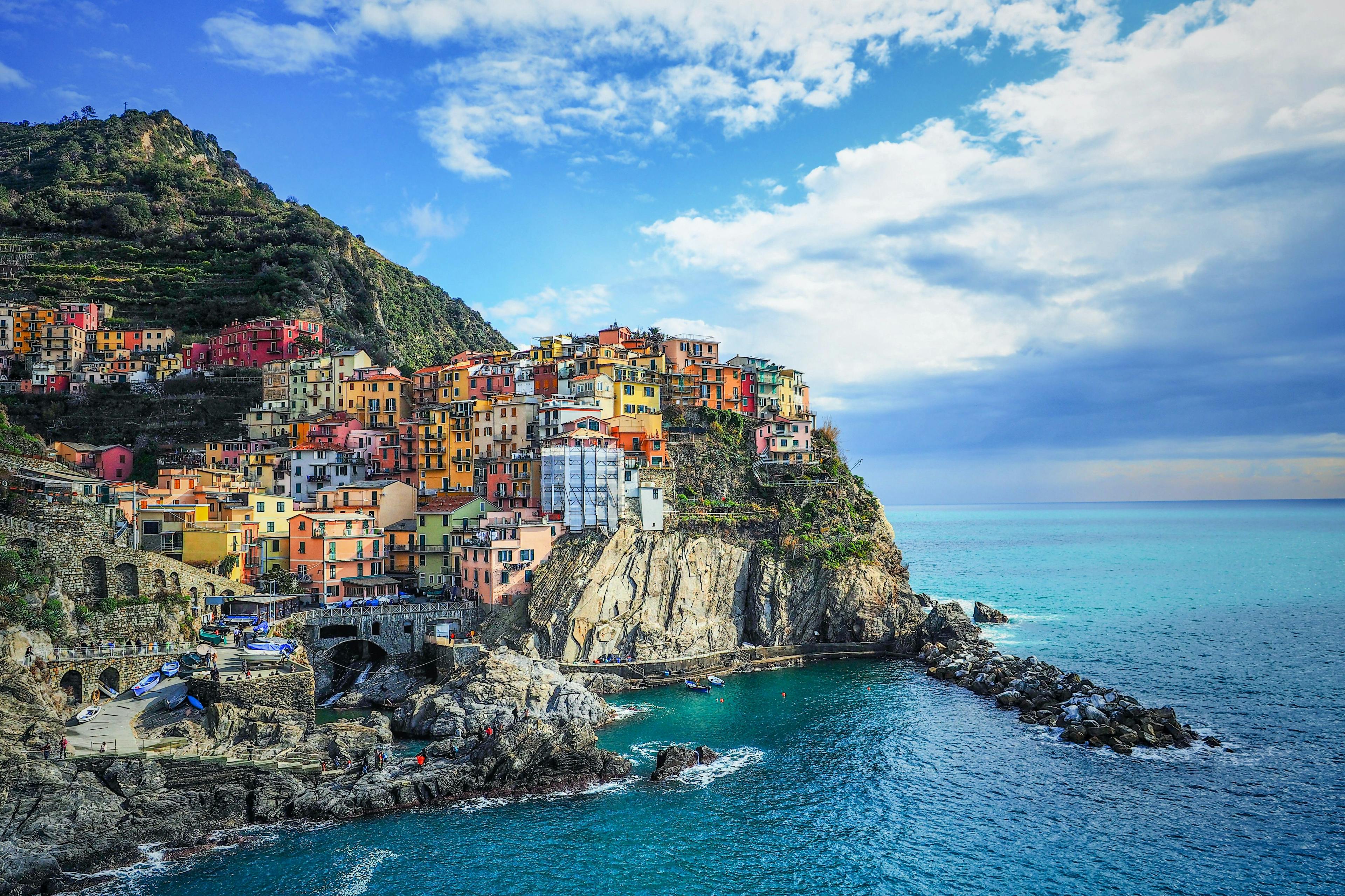 Colorful houses on the coast of Cinque Terre in Italy.
