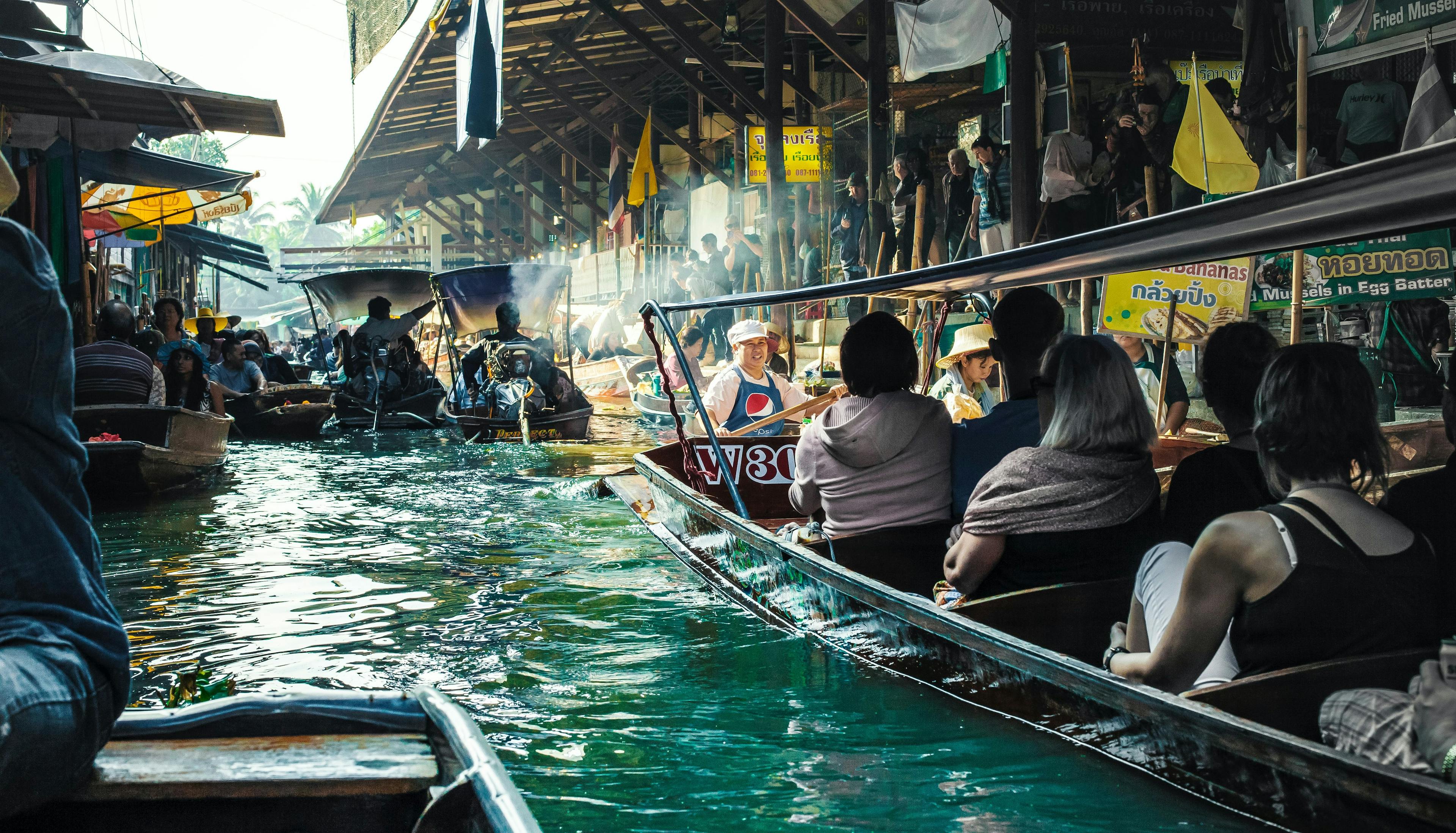 Damnoen Saduak floating market in Thailand.
