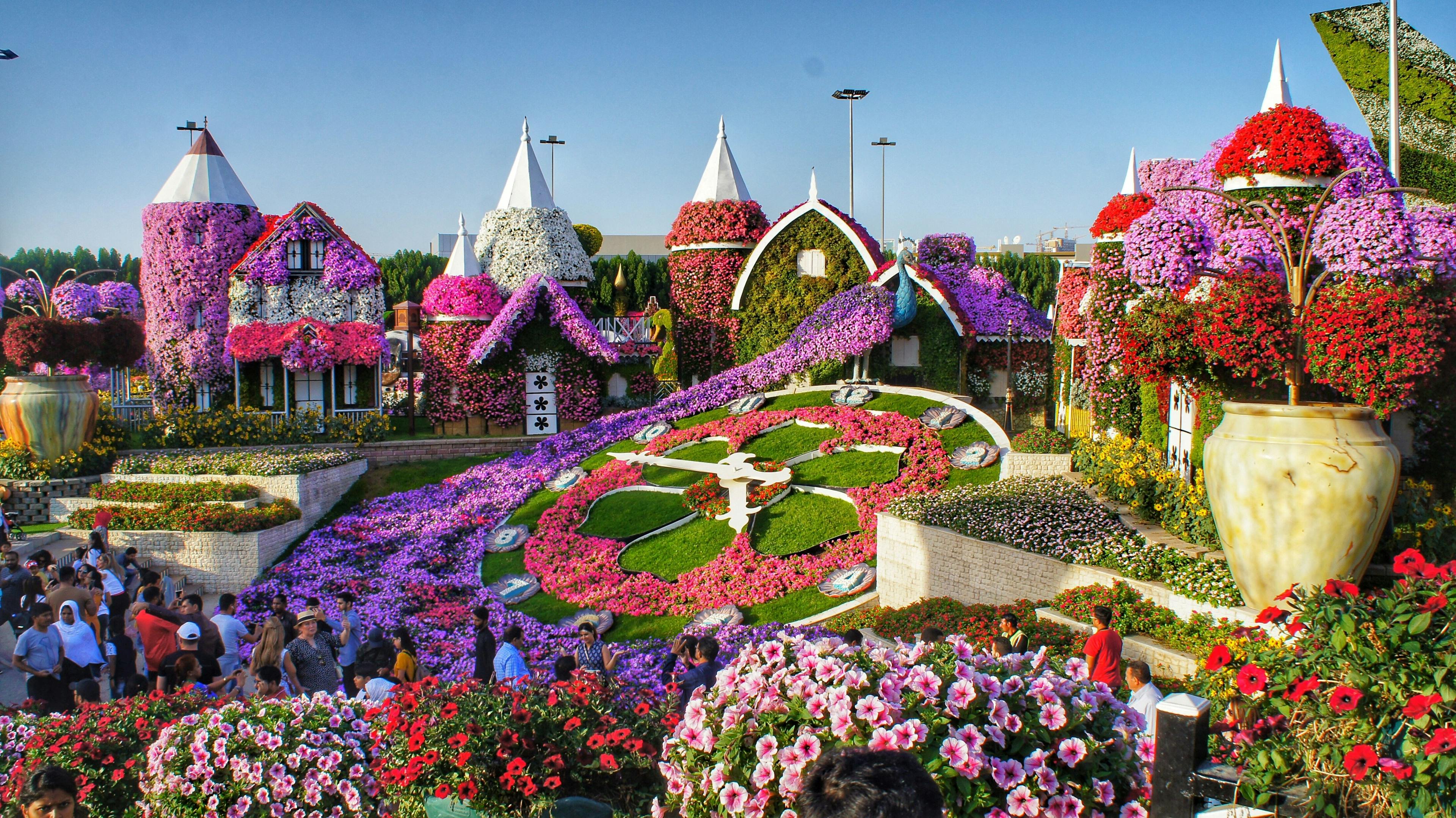Dubai Miracle Garden flower statues